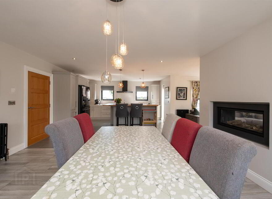 42b The Heights, Loughinisland, Downpatrick, BT30 8PX