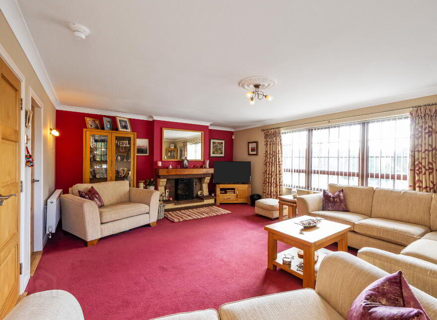 Ballinderry Country House, 1c Old Road, Ballinderry Upper, Lisburn, BT28 2NJ