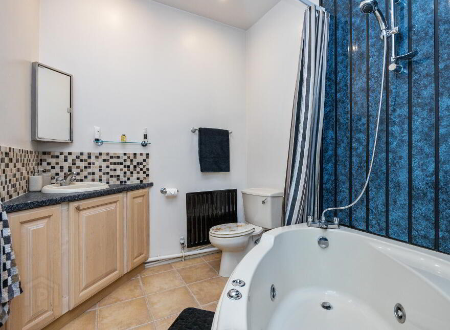 Ballinderry Country House, 1c Old Road, Ballinderry Upper, Lisburn, BT28 2NJ