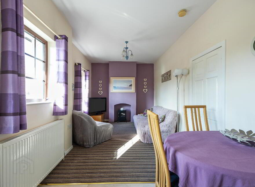 Ballinderry Country House, 1c Old Road, Ballinderry Upper, Lisburn, BT28 2NJ