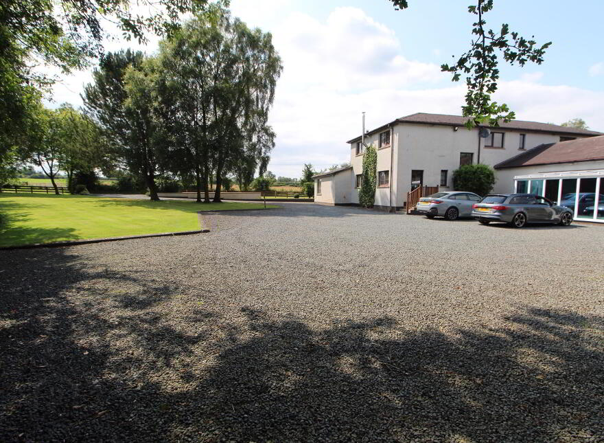 Ballinderry Country House, 1c Old Road, Ballinderry Upper, Lisburn, BT28 2NJ