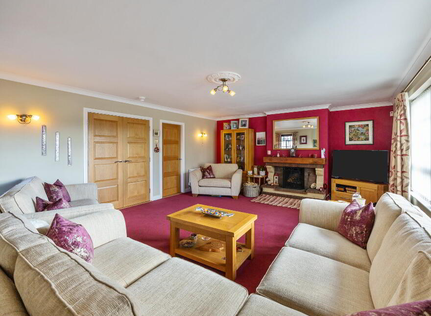 Ballinderry Country House, 1c Old Road, Ballinderry Upper, Lisburn, BT28 2NJ