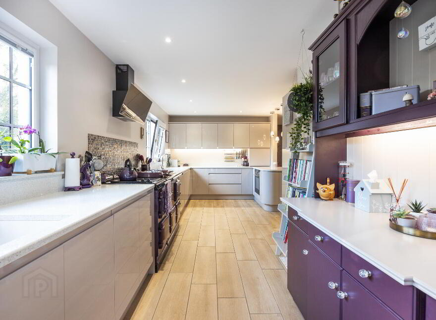 Ballinderry Country House, 1c Old Road, Ballinderry Upper, Lisburn, BT28 2NJ