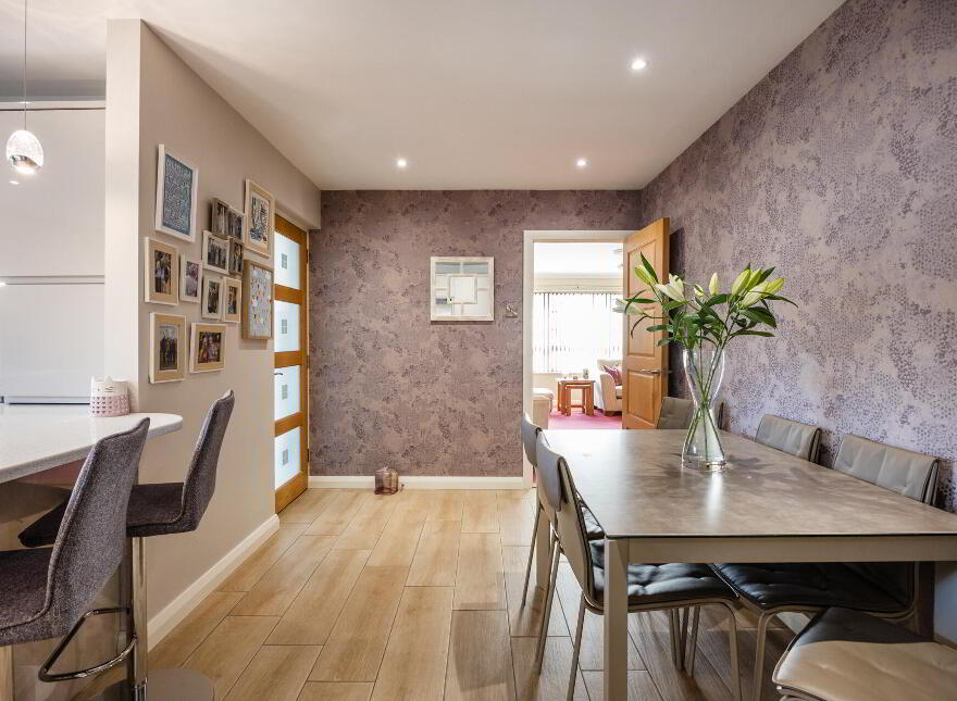 Ballinderry Country House, 1c Old Road, Ballinderry Upper, Lisburn, BT28 2NJ