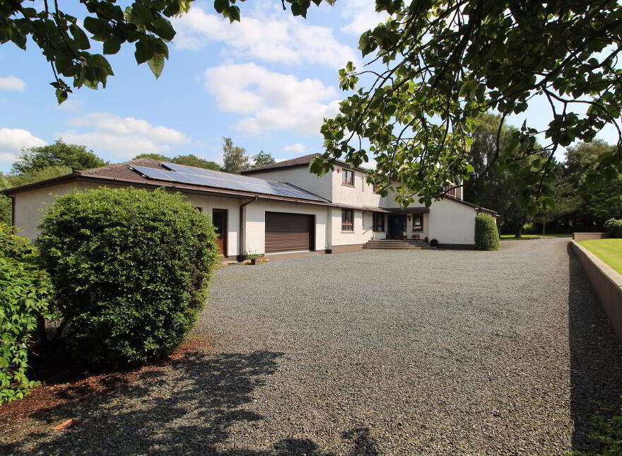 Ballinderry Country House, 1c Old Road, Ballinderry Upper, Lisburn, BT28 2NJ