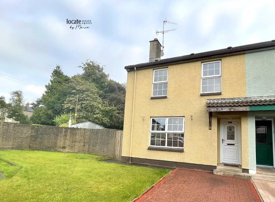 Denamona Court, Fintona, BT78 2BW photo