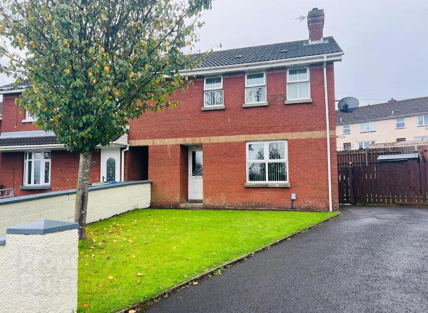 9 Curragh Walk, Derry, BT48 8HX photo