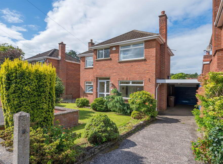 35 Kensington Gardens, Belfast, BT5 6NP photo