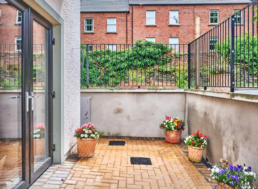44 North, 44 Northland Road, Apt South, Derry, BT48 7ND