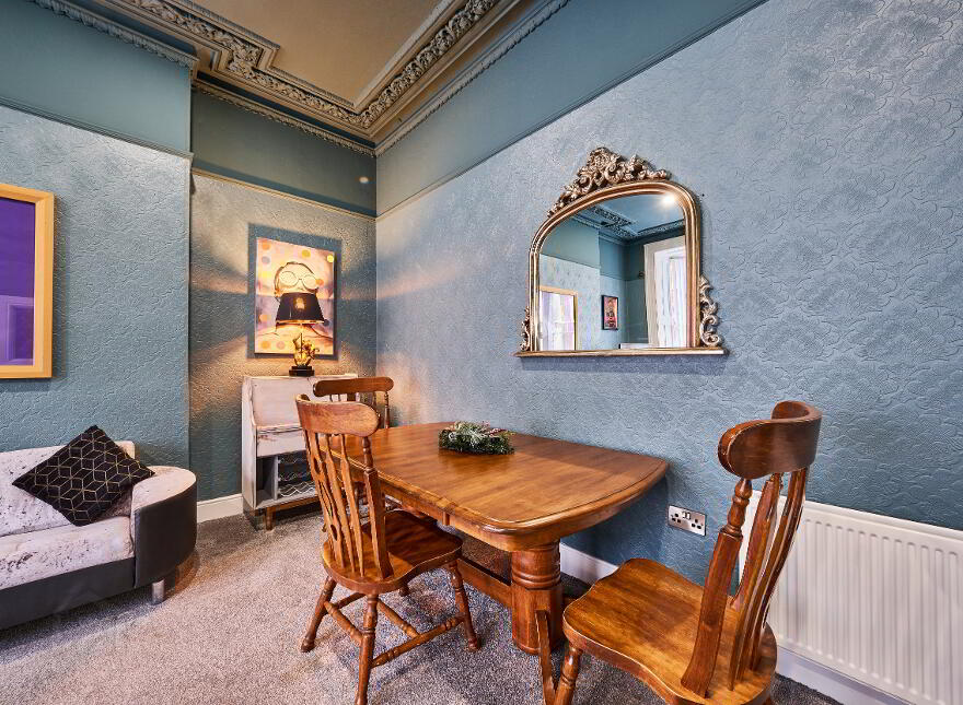 22 The Square, 22 Crawford Square, Derry, BT48 7HT