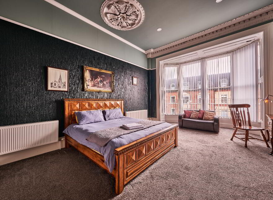 22 The Square, 22 Crawford Square, Derry, BT48 7HT