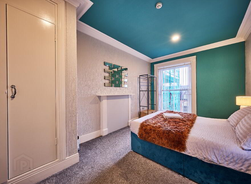 22 The Square, 22 Crawford Square, Derry, BT48 7HT