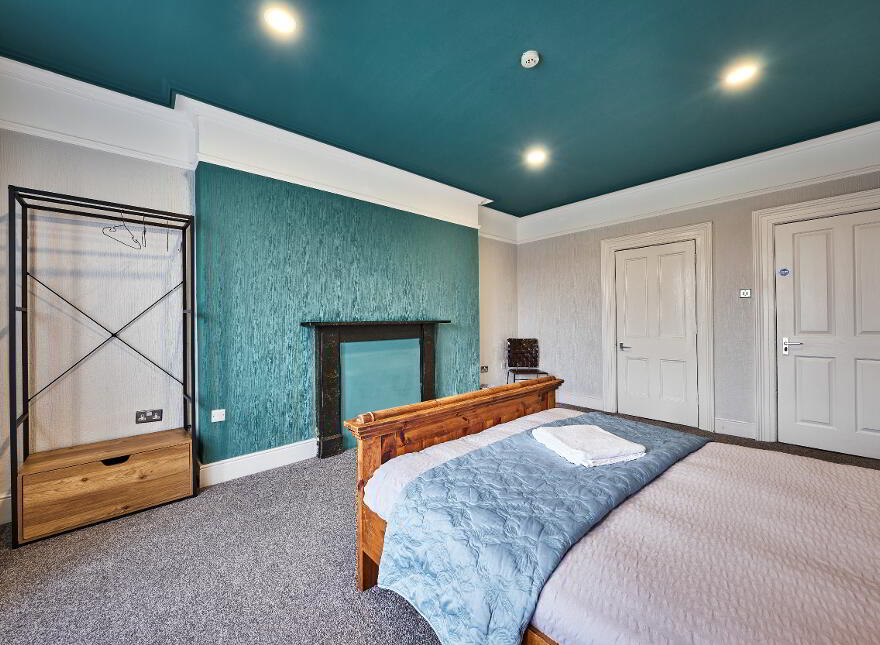 22 The Square, 22 Crawford Square, Derry, BT48 7HT
