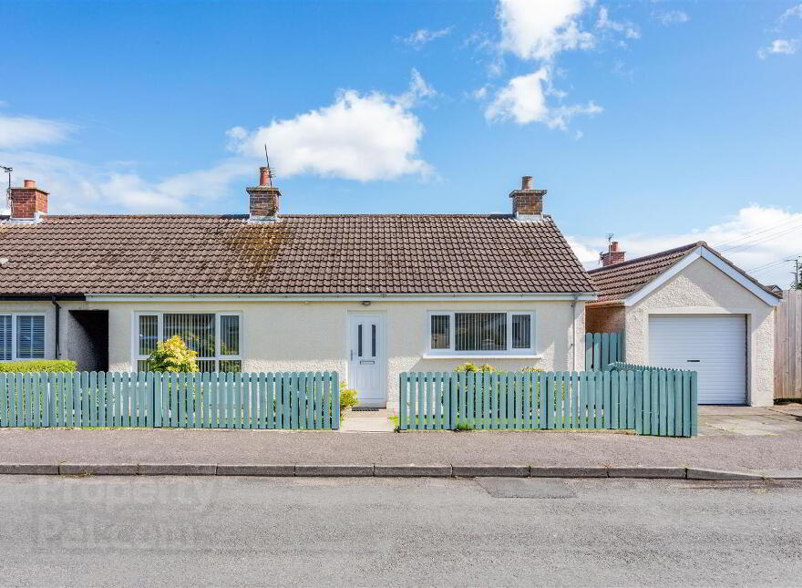 9 Hillmount Drive, Moneyreagh, BT23 6BE photo