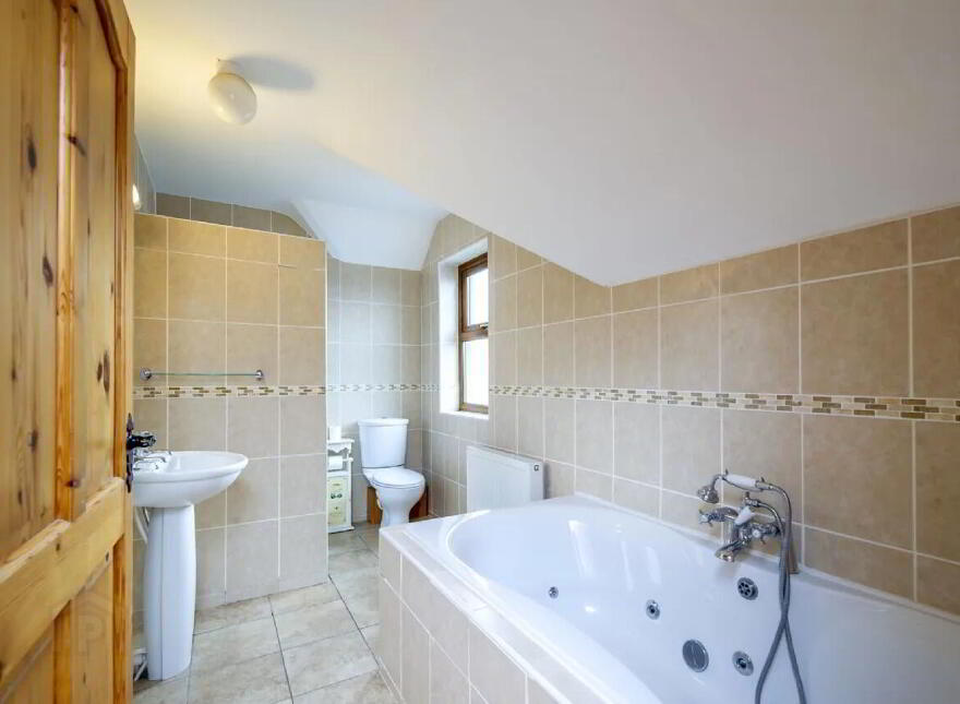 Stonebridge Farmhouse, Ahacross, Kildorrery, P67R963