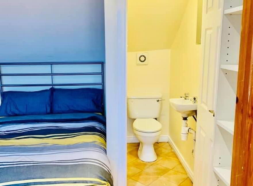 Donegall Road, En-Suite Room 5, Belfast, BT12 5NB