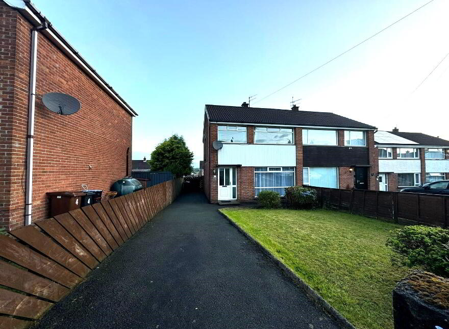 6 Ravelston Park, Newtownabbey, BT36 6PQ