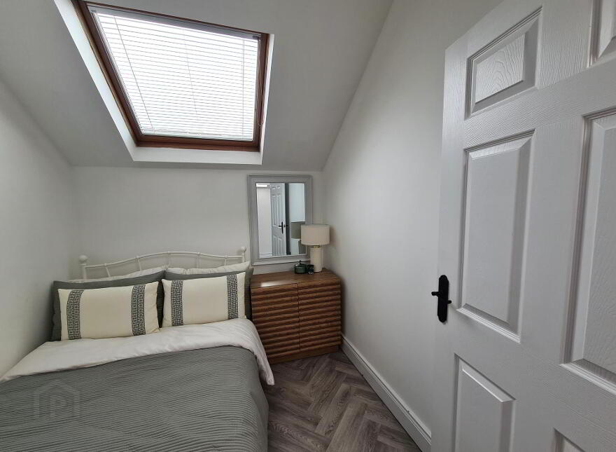 Apt 5 81, Eglinton Street, Portrush, BT56 8DZ