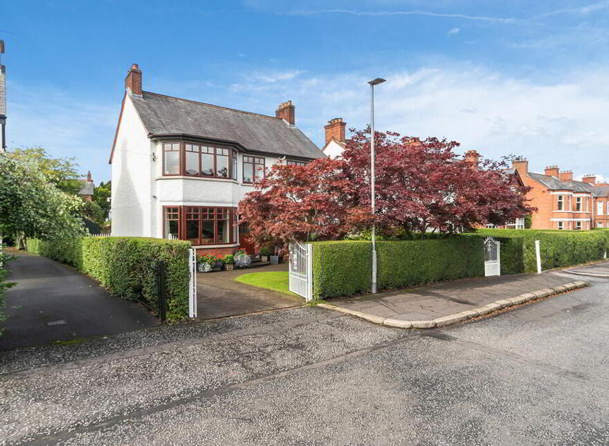 15 Cranmore Gardens, Belfast, BT9 6JL photo