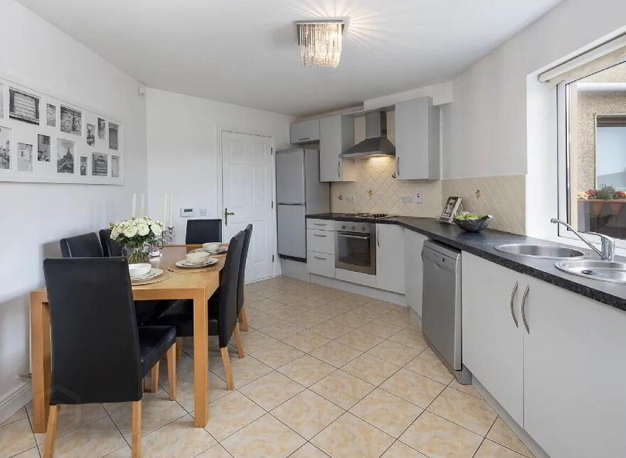 30 Oakbrook, Castlelake, Carrigtwohill, Cork, T45WR26
