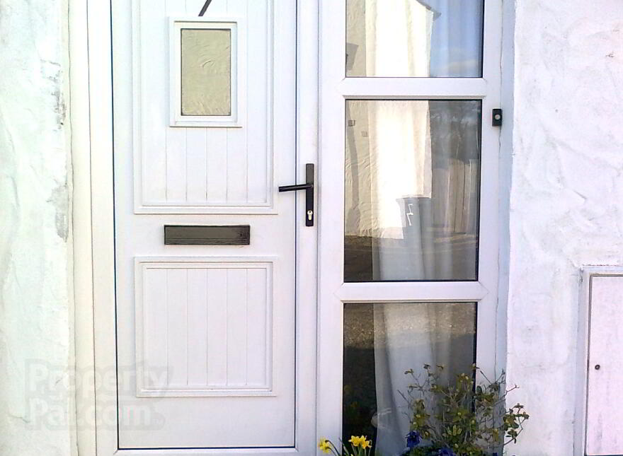 Beach House, 7 Strand Cottages, Mary Street, Ballycastle, BT54 6HR photo