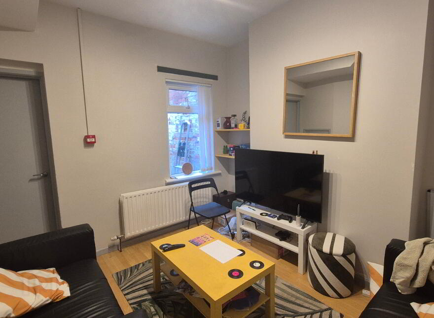 70 Edinburgh Street, Lisburn Road, Belfast, BT9 7DT
