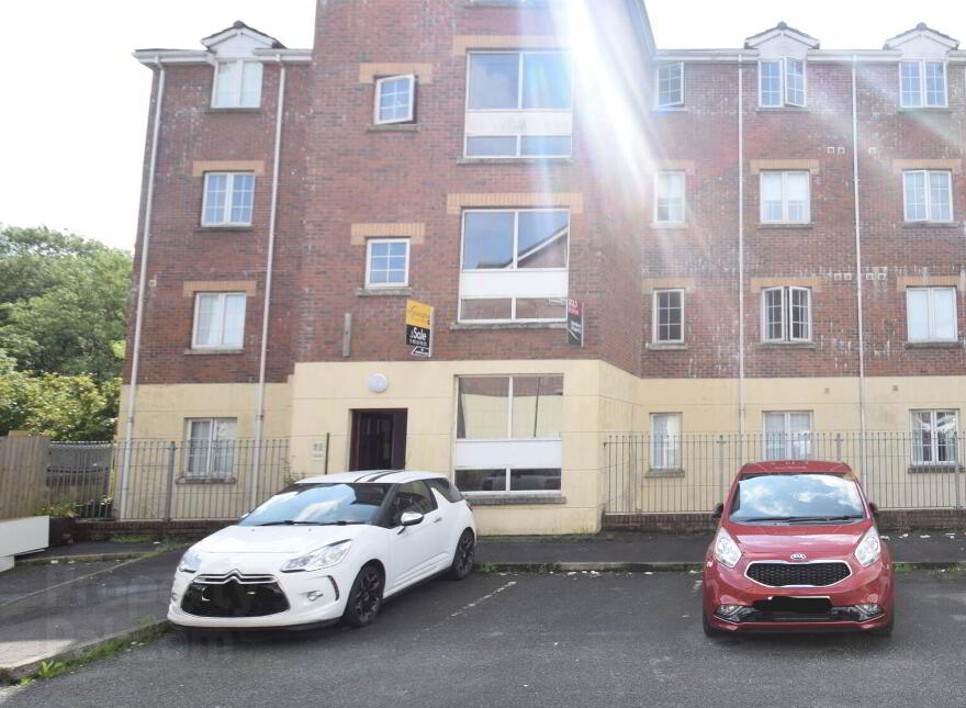 10k Riverview Ridge, Suffolk, Belfast, BT11 9RR photo