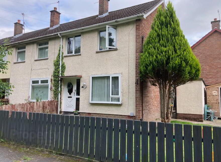 25 Charles Park, Portadown, BT62 4AQ photo