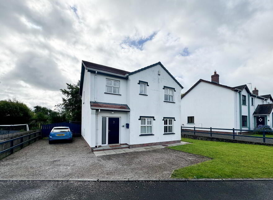 63 Castle Oaks, Castledawson, BT45 8RX photo