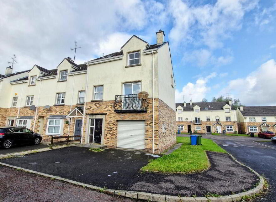 62 Featherbed Glade, Enniskillen, BT74 7HW photo