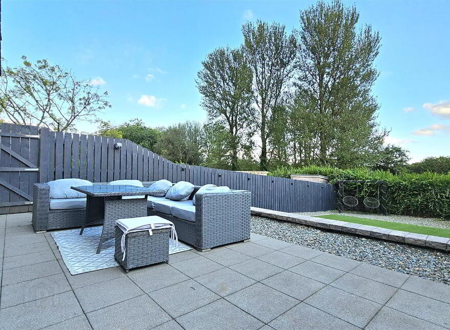 27 North Road, Carrickfergus, BT38 8LP