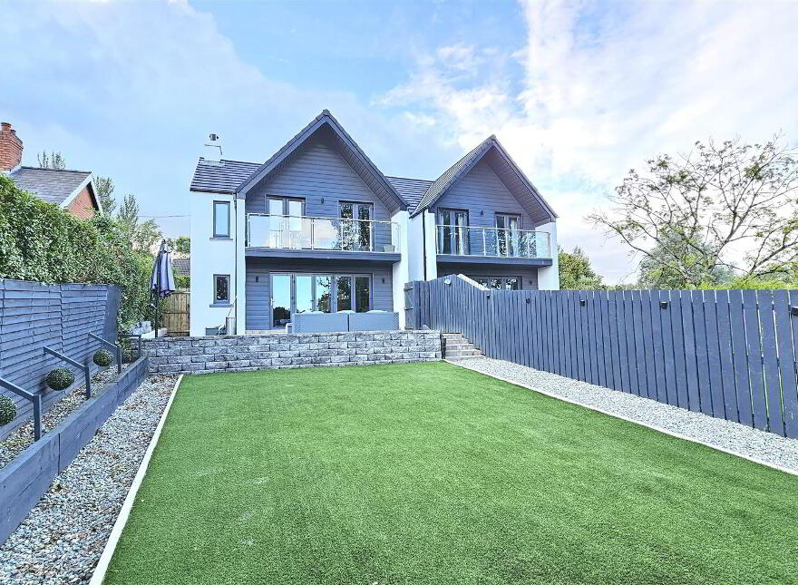 27 North Road, Carrickfergus, BT38 8LP