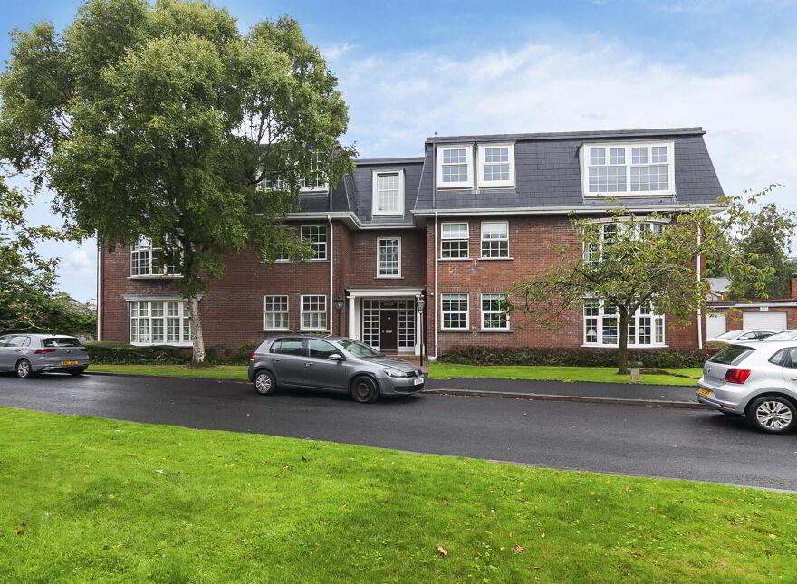 23 Thornhill, Malone, Belfast, BT9 6SS photo