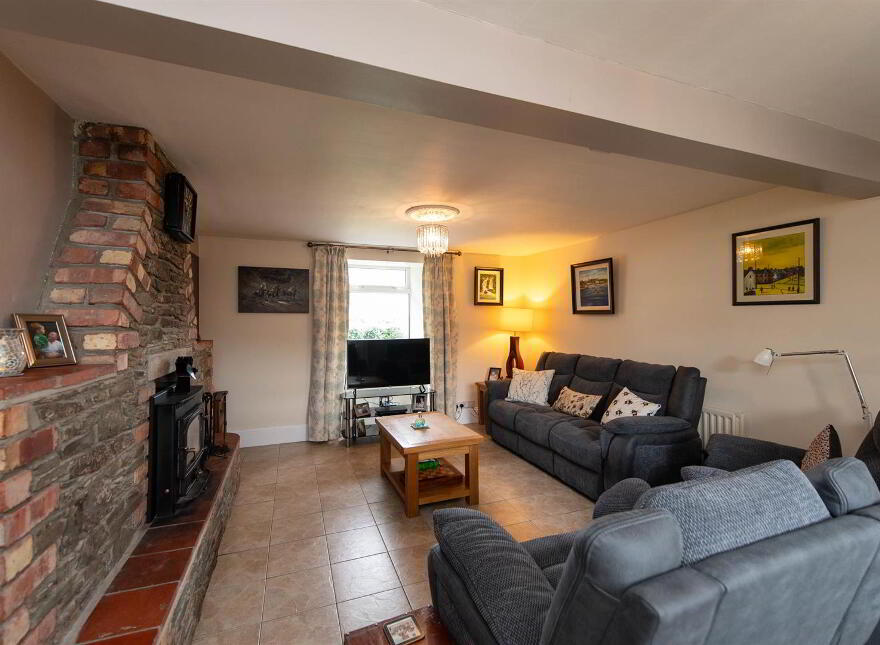 7 Lismore Road, Ballyhornan, Downpatrick, BT30 7SY