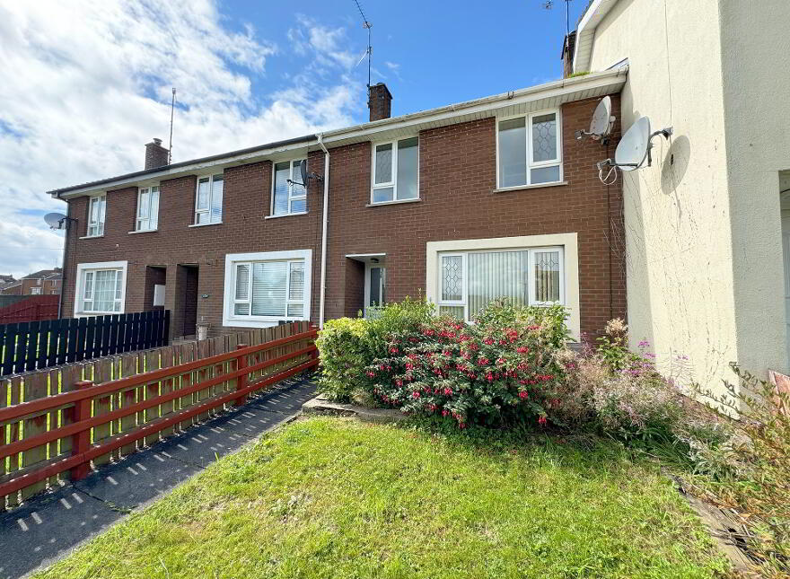 138 Iveagh Drive, Banbridge, BT32 3ZE photo