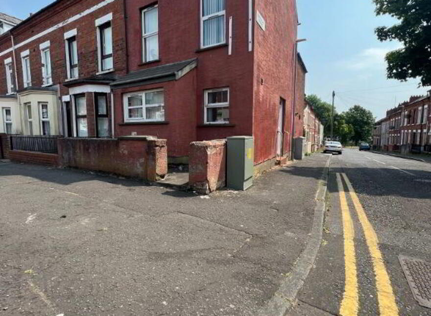 70 Agincourt Avenue, Belfast, BT7 1QB photo