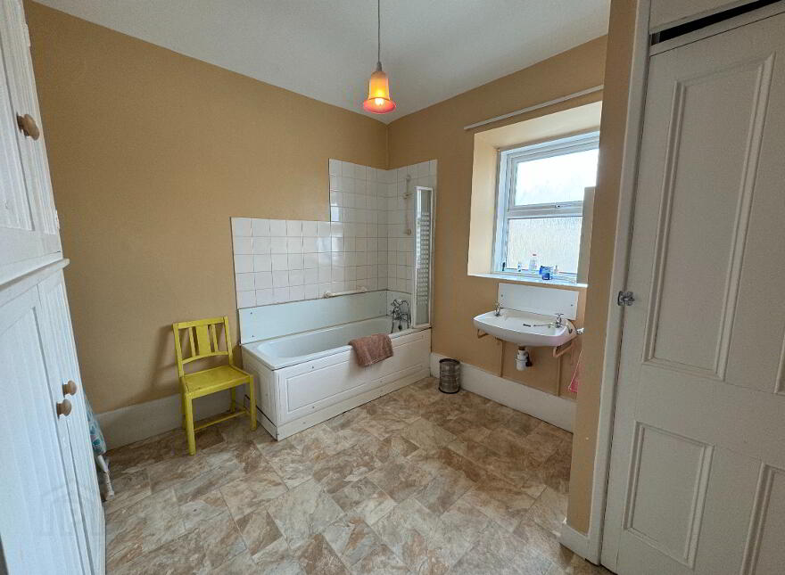 15 Crawford Square, Derry-Londonderry, BT48 7HR