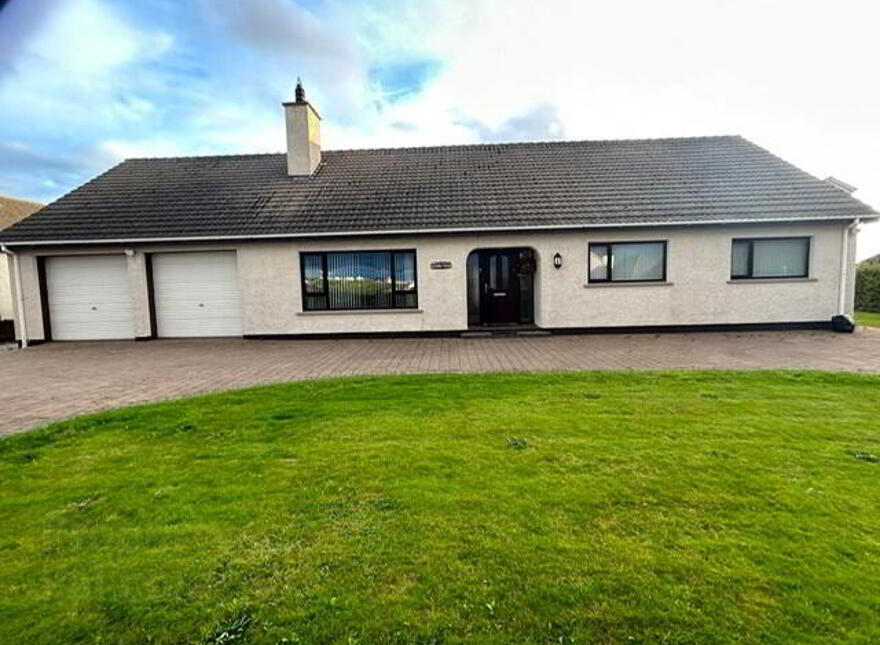 54 Portrush Road, Portstewart, BT55 7DE photo