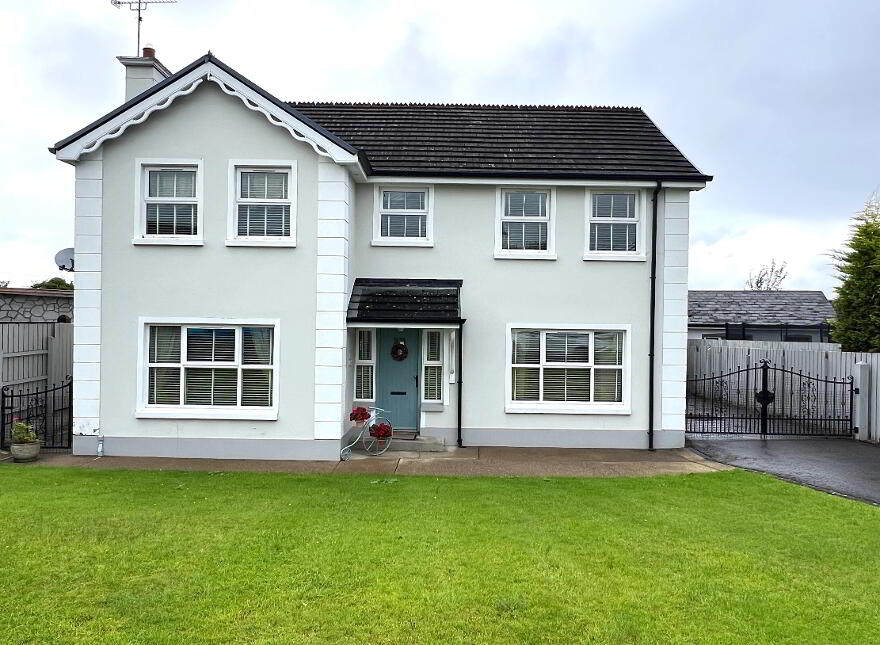 8 Tamneyreagh Park, Tamnaherin, Derry, BT47 3WD photo