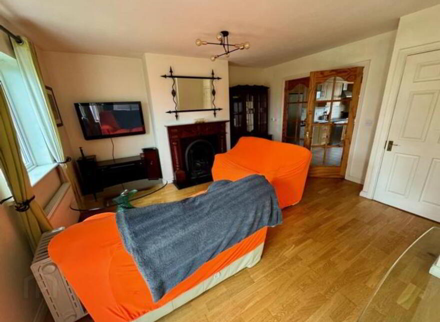 No, 1 Anville Court, Ballinamore, N41EC57
