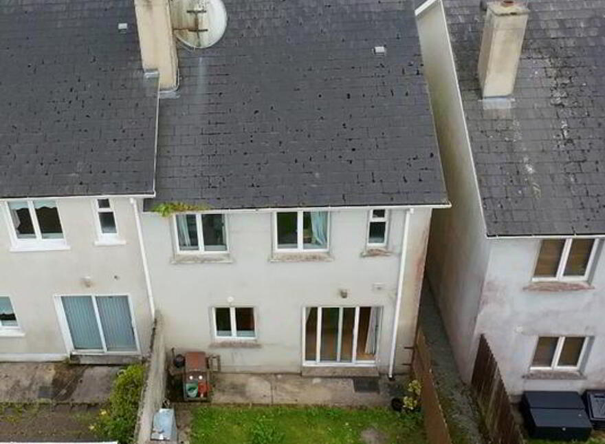 No, 1 Anville Court, Ballinamore, N41EC57