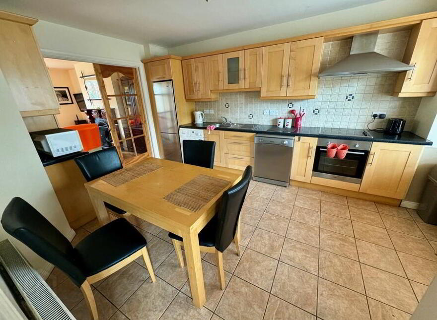 No, 1 Anville Court, Ballinamore, N41EC57