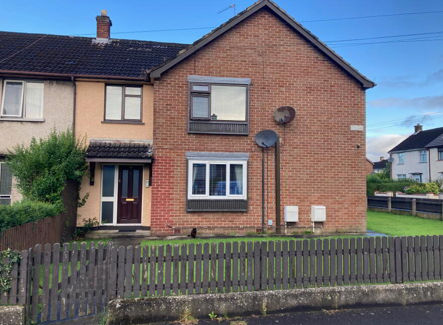 97b Grainan Drive, Derry, BT48 7TY photo