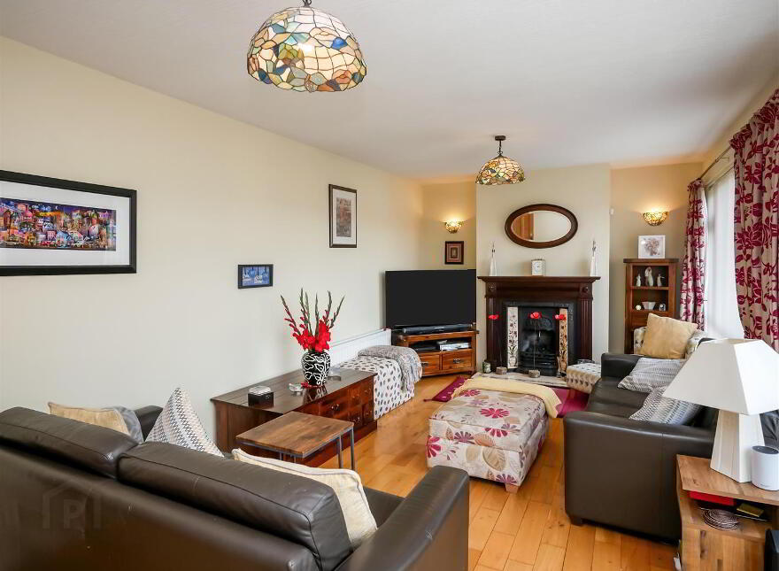 6 Cairnshill Drive, Cairnshill, Belfast, BT8 6RT