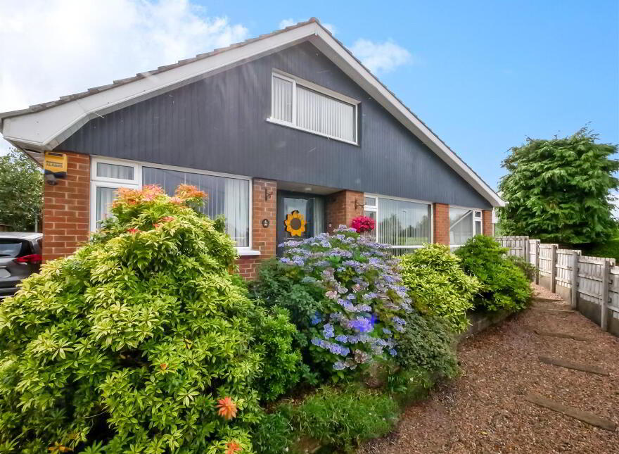 6 Cairnshill Drive, Cairnshill, Belfast, BT8 6RT