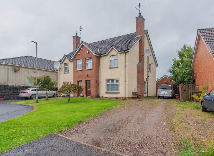 24 Herbison Fields, Ballymena, BT43 7DJ photo