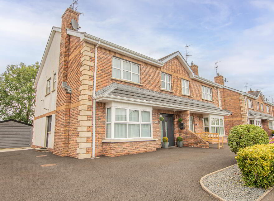 25 The Crescent, Coagh, Cookstown, BT80 0BE photo