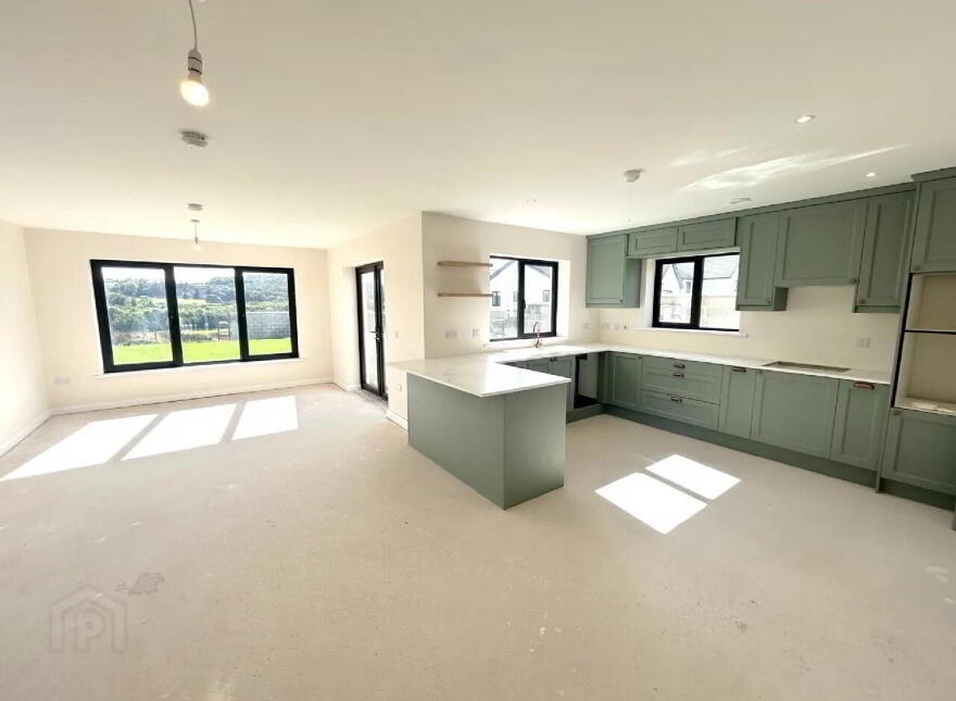 4 Bedroom Detached, Glenwood, Strawhall, Fermoy