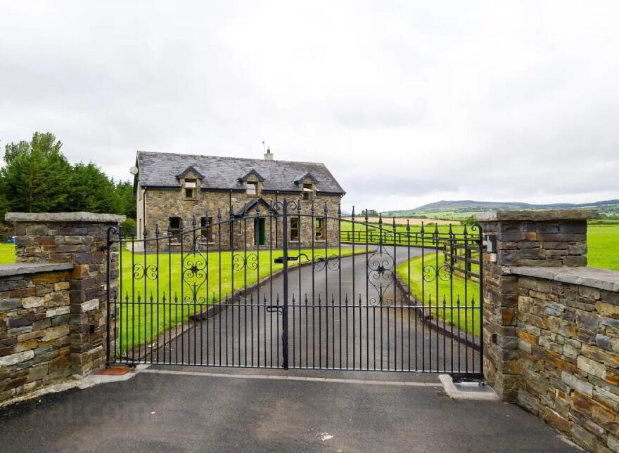 Stonebridge Farmhouse, Ahacross, Kildorrery, P67R963 photo