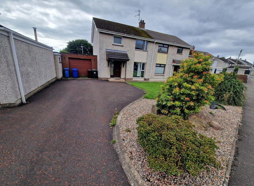 7 Fernwood Park, Antrim, BT41 1QF photo